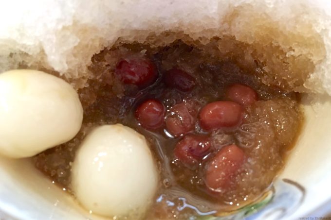那覇・久茂地「琉球茶房すーる」黒糖の甘さが金時豆によく合うぜんざいだった。