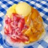 「琉冰（リュウピン）」の一番人気、4種のフルーツが盛り付けられたかき氷、トロピカルフルーツ（1080円）
