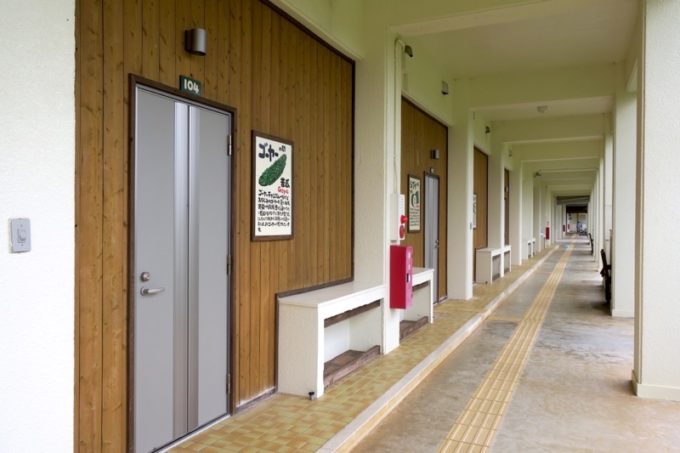 沖縄・今帰仁「あいあいファーム」の校舎跡にできた宿泊棟。