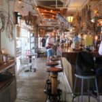 北谷「ジバゴコーヒーワークス（ZHYVAGO COFFEE WORKS OKINAWA）」の店内（その2）