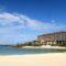 「ハイアットリージェンシー瀬良垣アイランド沖縄」は海に囲まれたリゾーホテル。