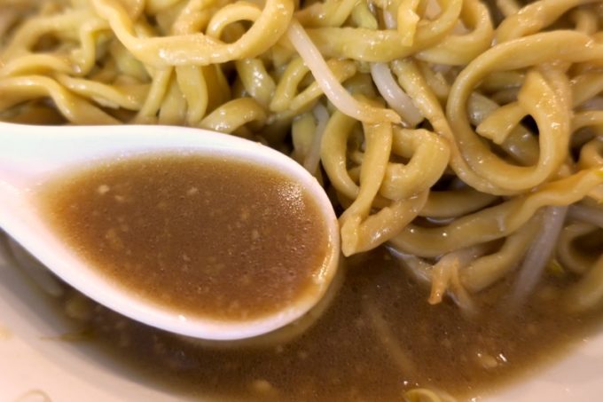 宜野湾「ユメヲカタレ オキナワ（Yume Wo Katare Okinawa）」のスープは味が濃すぎない。