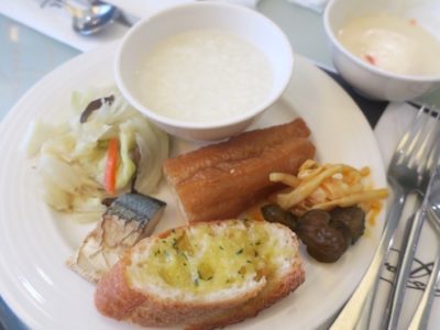 台湾・高雄「リーズホテル（麗尊酒店）」艾可柏菲（CERCLE）の朝食ブッフェで食事（その3）
