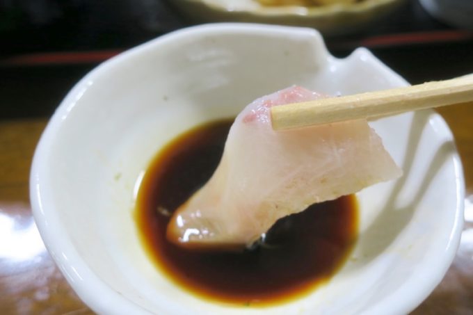 鹿児島・薩摩川内「浜の茶屋」海鮮丼の刺身はコリコリ食感で非常においしかった。