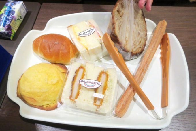 熊本・東区健軍のベーカリー「スキダマリンク」で購入したパン6種。
