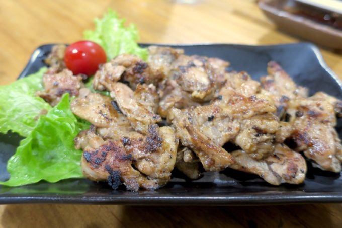 鹿児島・薩摩川内「隆盛」鶏ももガーリック焼き（700円）