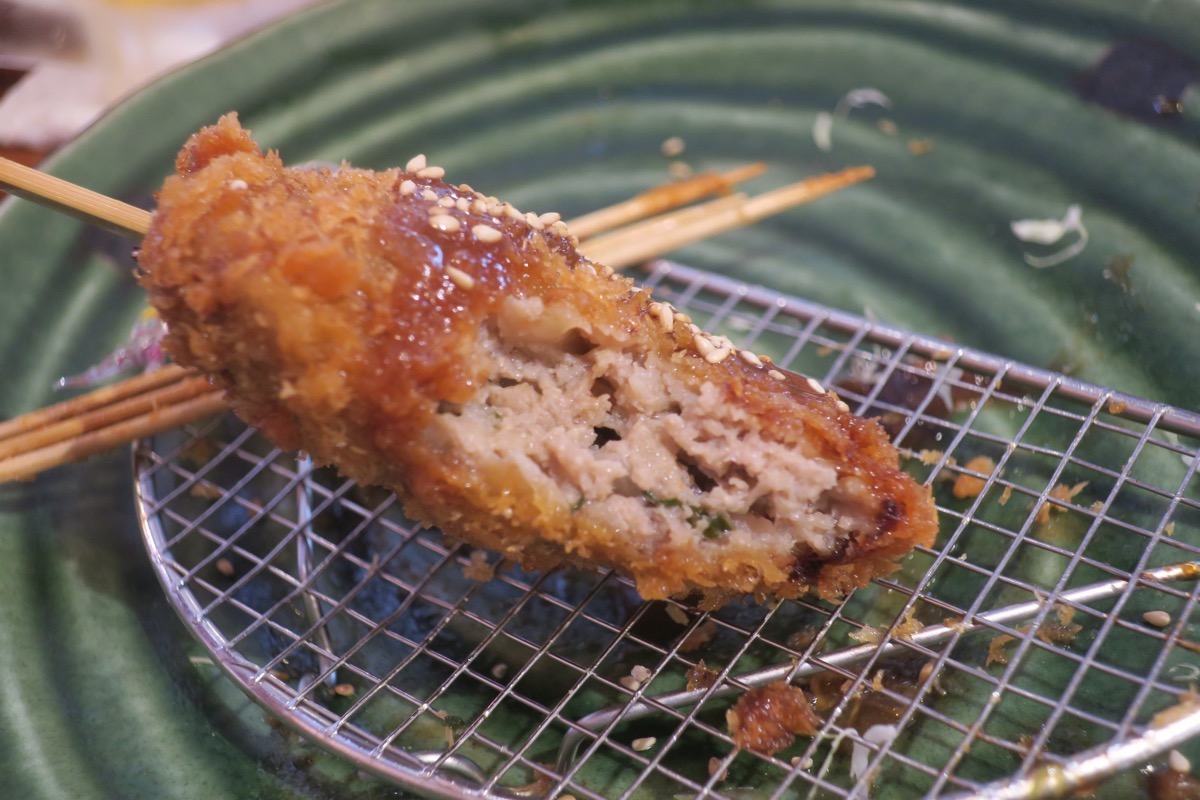那覇・牧志「アグーとんかつコション 浮島通り店」野菜串かつがウマいせんべろ。 毎日ビール.jp