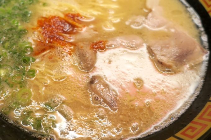 那覇・国際通り「一蘭」天然とんこつスープとは...？
