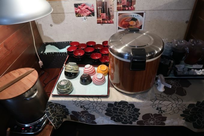 石垣島「美崎牛本店」ランチのご飯・スープはセルフサービスになっている