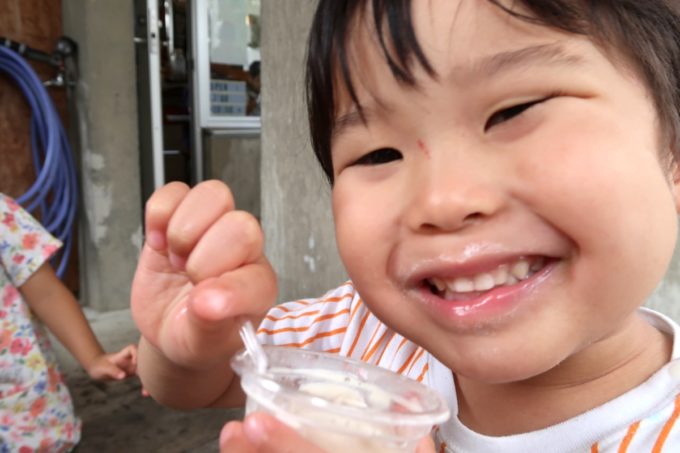 宜野座「Cream Cream（クリームクリーム）」のソフトクリームがおいしい！と笑顔のお子サマー
