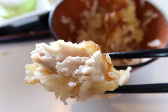 糸満「食工房まほろば」海鮮天丼（800円）の魚天ぷらがおいしかった