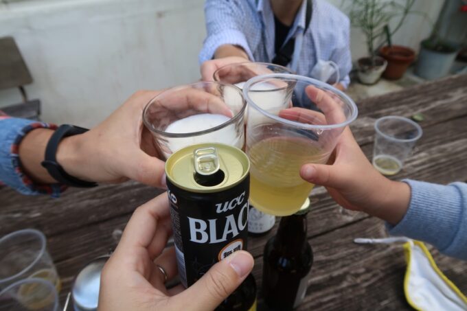沖縄市「Cliff Beer Hiyagon Farm（クリフビールヒヤゴンファーム）」ジャンケンで負けたわたしはコーヒーで乾杯