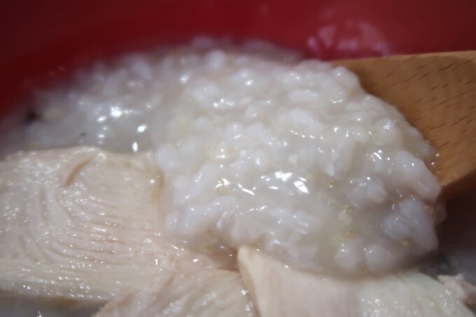 那覇市松山「日々青天」 琉球粥は熱々であっさりした味わい