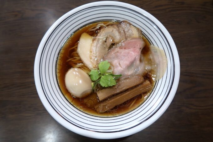 浦添市港川「Ryukyu Ramen Apollo」新世界（850円）