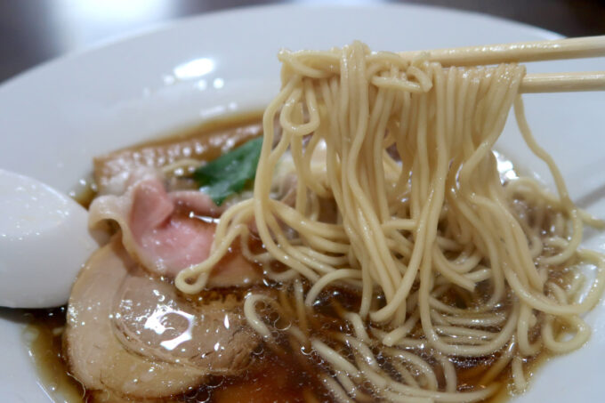 浦添市港川「Ryukyu Ramen Apollo」茜の細麺ストレートは低加水のパツ系