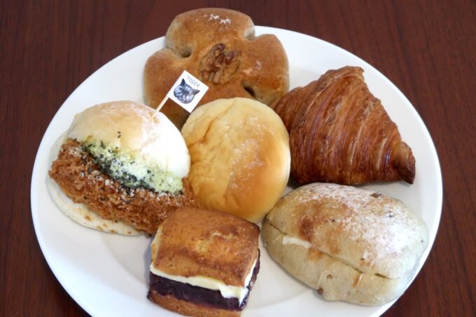 浦添市内間「ほっぺパン」で購入してきたパン