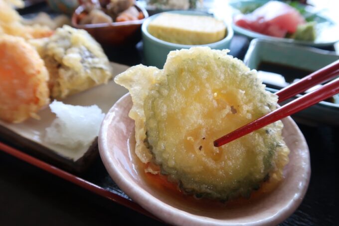 浦添市「和創作 木もれび」ランチの木もれび御膳の天ぷらがおいしい
