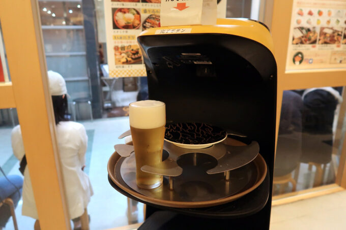JR蒲田駅「回し寿司活 グランデュオ蒲田店」ビールは配膳ロボットが持ってきてくれた