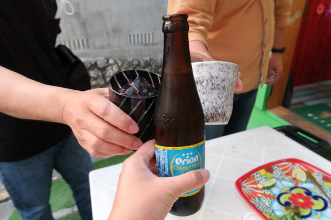 那覇市牧志「DRUNK TACOS（ドランクタコス）」で待ち合わせて乾杯（ノンアルコールビール、500円）