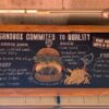 北谷町宮城「Sandbox Burgers（サンドボックス）」のハンバーガーについての看板