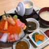 福岡県糸島市「塚本鮮魚店」ランチで食べた、極上海鮮丼（茶わん蒸し付き、2500円）