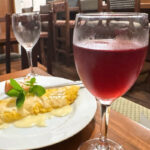 那覇市牧志「ライオンミドリ」イタリア 赤の微発泡ワイン（790円）