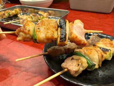 大阪市天満「焼鳥ガーミー」ねぎまをたんまり食べる