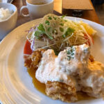福岡市「喫茶 コティー（Cotty）」この日の日替わりランチは福岡流チキン南蛮定食だった