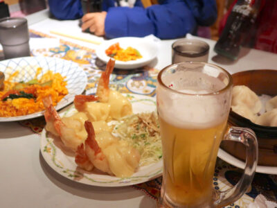 神戸市・南京町「中華四川 百年麻婆」で食べ飲みした様子