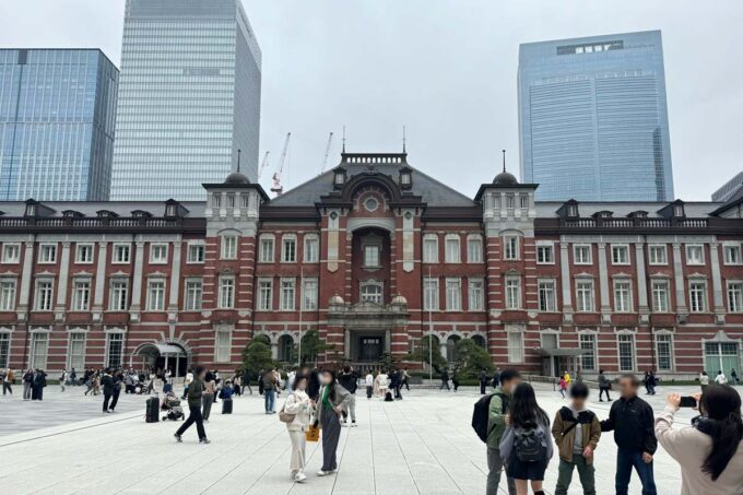 東京駅の丸の内側