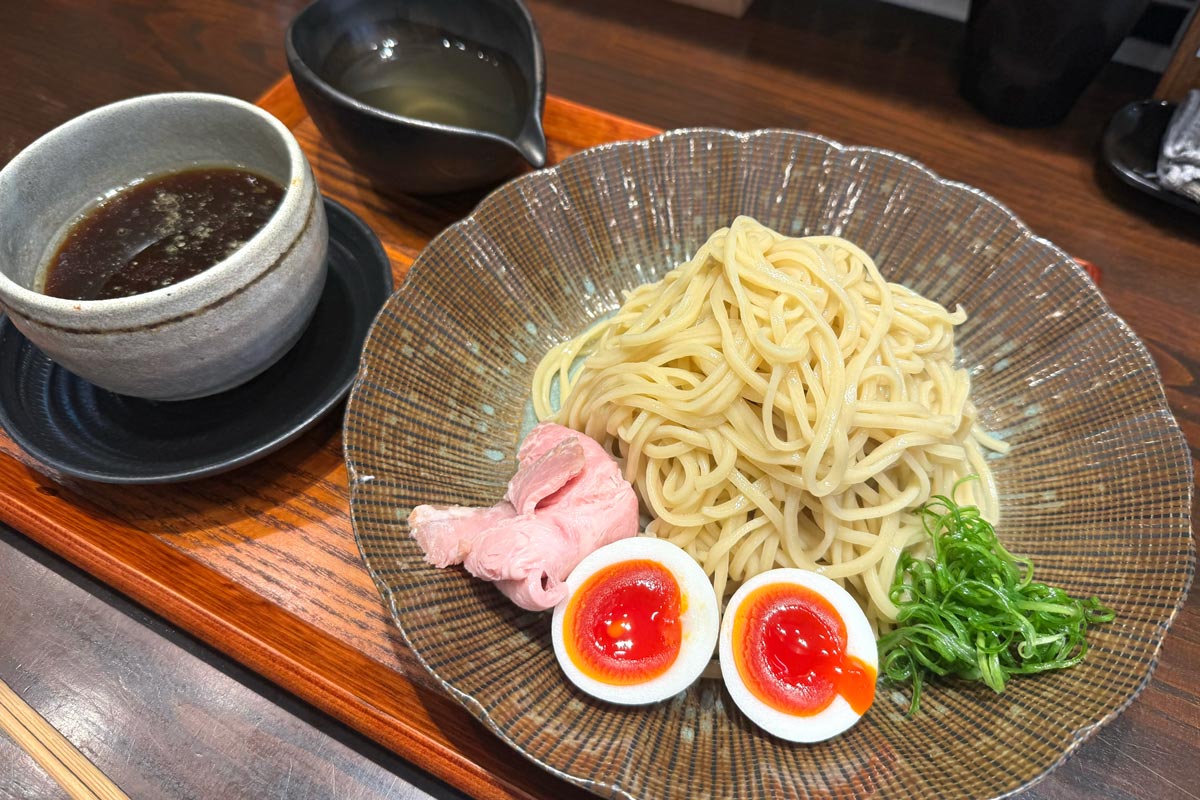 東京都葛飾区金町「ramen club トトノエ」味玉 昆布水つけそば（1400円）