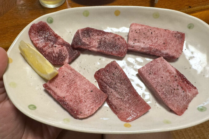 那覇市「焼肉 大扇」タン（1800円）